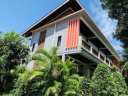 Phongphiphat Lanta Mansion