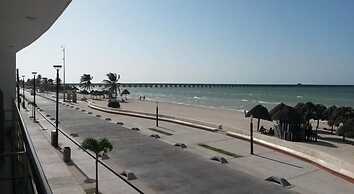 Hotel & Suites Domani