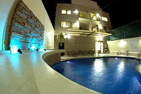Hotel & Suites Domani