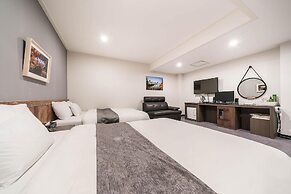 Line Hotel