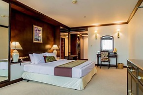 Twin Lotus Hotel