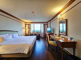 Twin Lotus Hotel