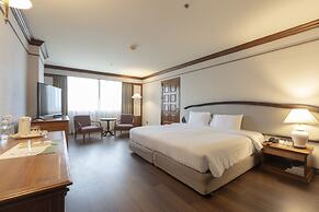 Twin Lotus Hotel
