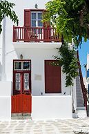 Alana Mykonos
