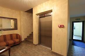 Barbacan Apartments