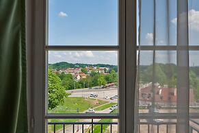 Barbacan Apartments