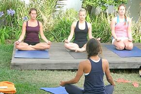 Amar Hostel, Suites & Surf Camp