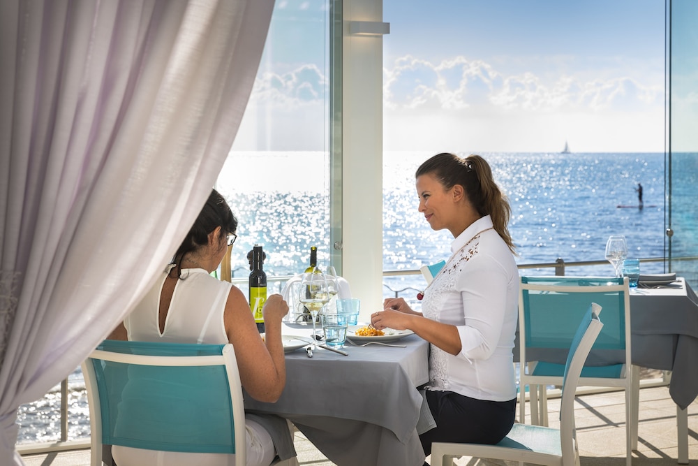 Rivalmare Boutique Hotel