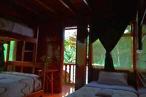 Mindo Green House