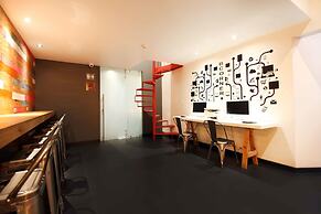 B My Hotel