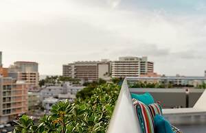 The Wave Hotel Condado