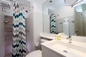 The Wave Hotel Condado