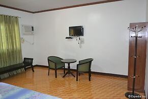 Antonio's Apartelle & Suites