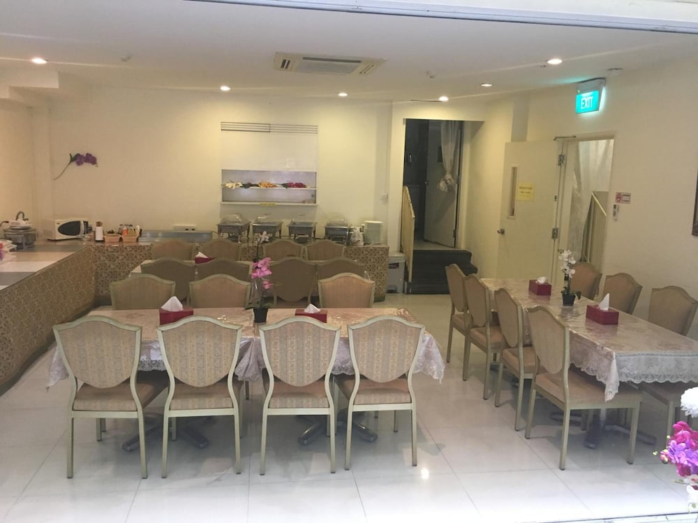 Jayleen Clarke Quay Hotel
