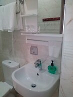 Jayleen Clarke Quay Hotel