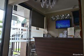 Zanrock MicroHotel