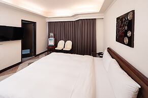 Peach Hotel