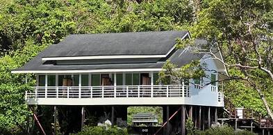 Matinloc Island Resort