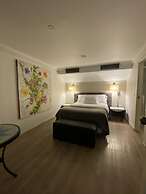 Hotel Picasso Inn