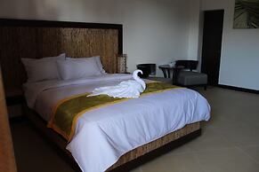 Bamboo Beach Resort