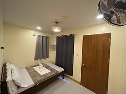 Cozy Coron Inn