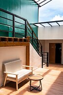 Cozy Coron Inn