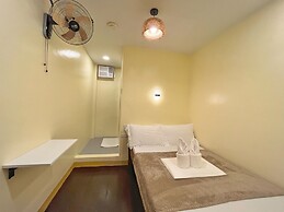 Cozy Coron Inn