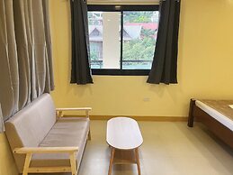 Cozy Coron Inn