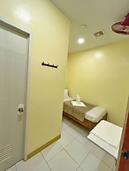 Cozy Coron Inn