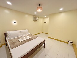 Cozy Coron Inn