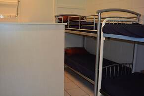 Frogshollow Backpackers
