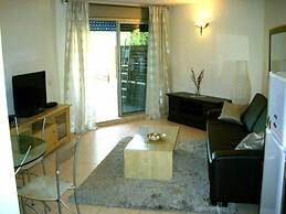 Michelle Suites