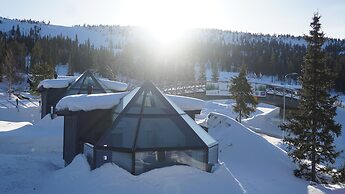 Santa's Hotel Aurora & Igloos