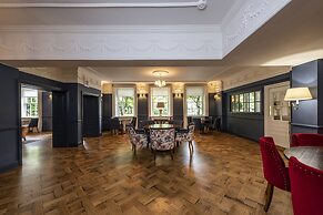 Statham Lodge Hotel