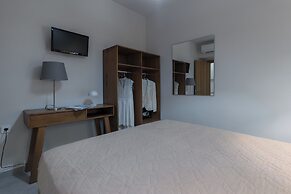 Lemonia Accommodations