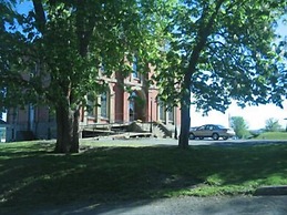 The Customs House Inn