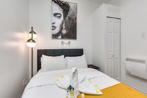 Apartment & Studio