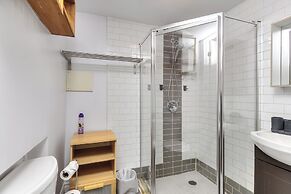 Apartment & Studio