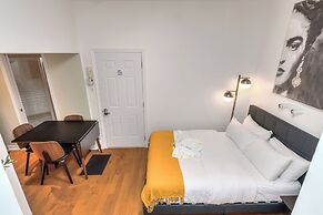 Apartment & Studio