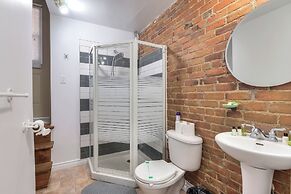 Apartment & Studio