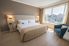 Torres de Suites by InAmazonas