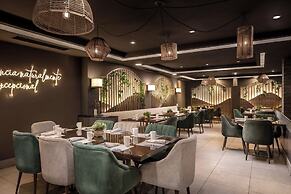 Torres de Suites by InAmazonas