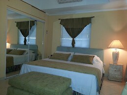 Le Chateau Ocean Villas