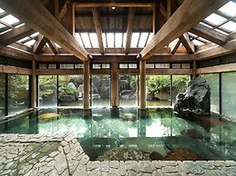Yuraku Hotel