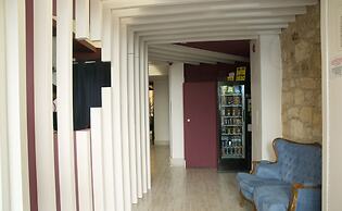 Revolutum Hostel