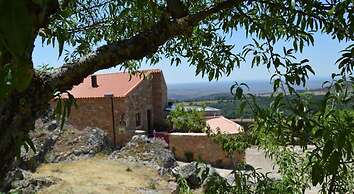 Casa da Amendoeira