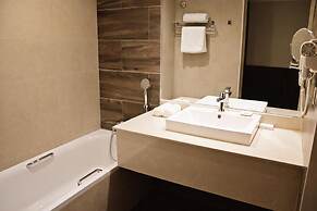 DoubleTree by Hilton Nairobi Hurlingham