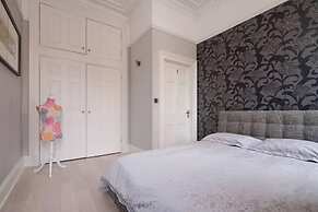 Queens Circus Serviced Apartment