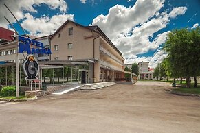 Hotel Macola