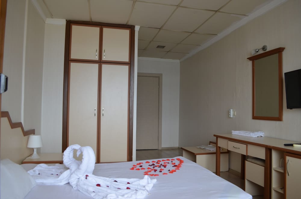 Ayvalik Palas Hotel